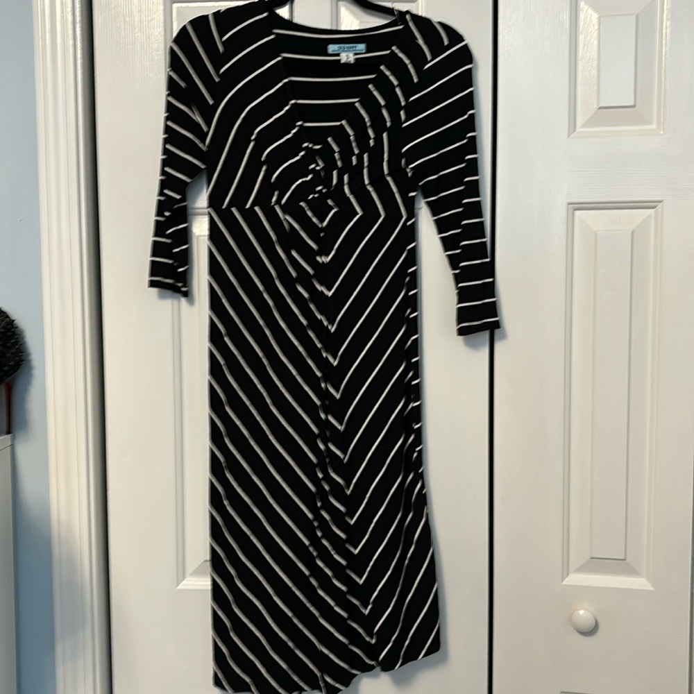 Old Navy Maternity dress long sleeves midi length size XS